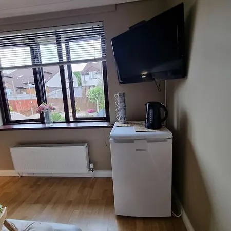 Spacious House City Skyline And Mountain Views Close Too Belfast Centre And Airports Free Parking Exterior photo